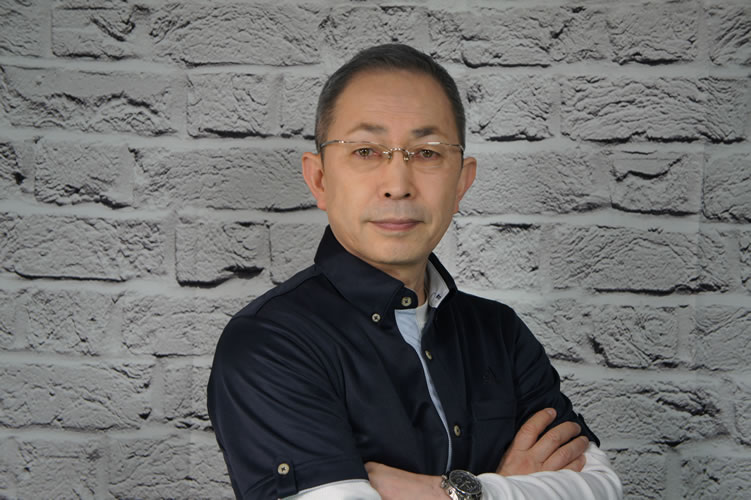 向 康徳（むかい　やすのり）